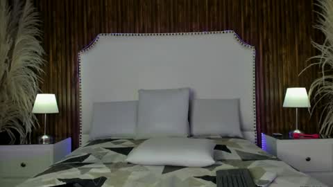 Snapshot of _cherry_fox chatting on 06/05/26, 11:49 _cherry_fox online show from 06/05/26, 11:49