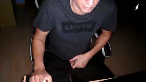 Snapshot of _chris_87 chatting on 11/10/25, 09:47 chris 87 online show from 11/10/25, 09:47