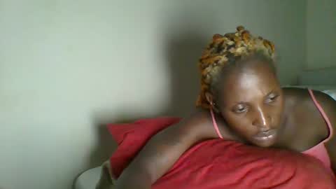 Snapshot of _clara01 chatting on 01/22/25, 06:31 clara online show from 01/22/25, 06:31