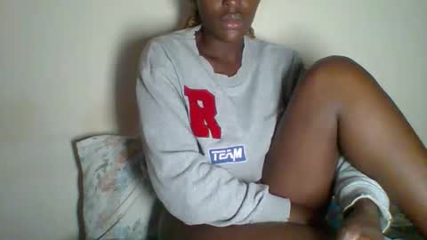 Snapshot of _clara01 chatting on 02/22/25, 04:18 clara online show from 02/22/25, 04:18