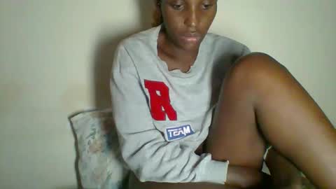 Snapshot of _clara01 chatting on 02/22/25, 07:23 clara online show from 02/22/25, 07:23