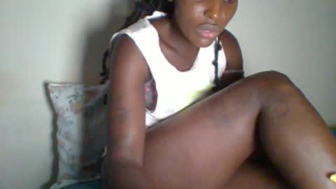 Snapshot of _clara01 chatting on 03/05/25, 02:23 clara online show from 03/05/25, 02:23