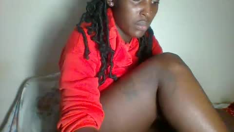 Snapshot of _clara01 chatting on 03/12/25, 09:02 clara online show from 03/12/25, 09:02