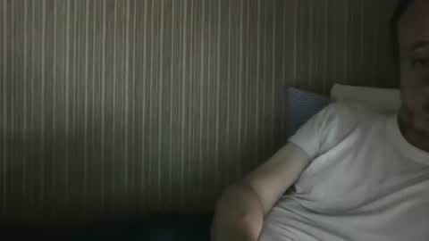 Snapshot of _col_t chatting on 06/21/26, 05:21 I hate social media Odio las redes sociales online show from 06/21/26, 05:21