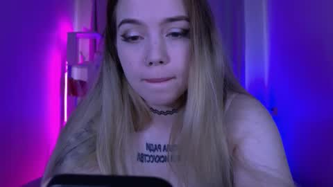 Nica online show from 09/14/25, 05:17