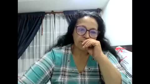 _cristal15 online show from 11/17/25, 08:42