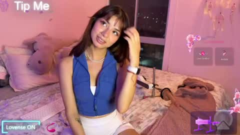 _cute_isabella_ online show from 05/27/26, 11:35