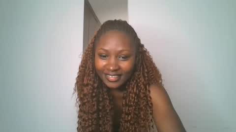 Snapshot of _cutestephanie chatting on 10/19/25, 12:39 STEPH online show from 10/19/25, 12:39