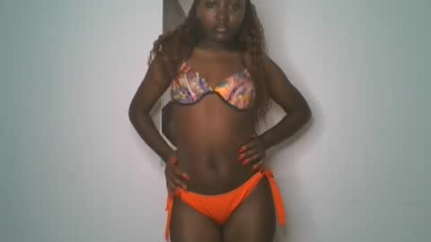 Snapshot of _cutestephanie chatting on 10/21/25, 12:55 STEPH online show from 10/21/25, 12:55