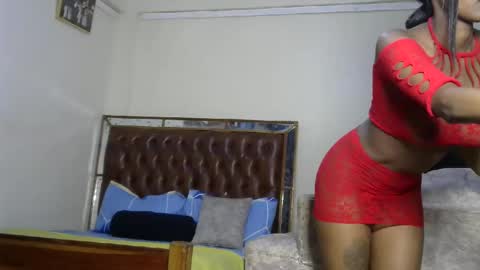 Snapshot of _daddyslittlemonster_ chatting on 01/02/25, 05:29 lily online show from 01/02/25, 05:29