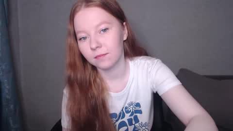 Snapshot of _damnbaby chatting on 12/21/25, 06:09 _damnbaby online show from 12/21/25, 06:09