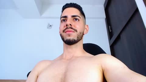 Snapshot of _davidwolf chatting on 01/22/25, 04:13 David online show from 01/22/25, 04:13