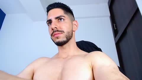 Snapshot of _davidwolf chatting on 02/10/25, 03:13 David online show from 02/10/25, 03:13