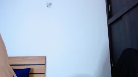 Snapshot of _davidwolf chatting on 02/12/25, 02:24 David online show from 02/12/25, 02:24