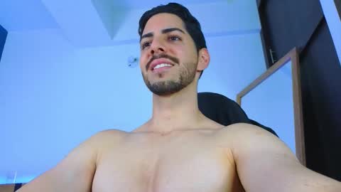 Snapshot of _davidwolf chatting on 10/15/25, 12:33 David online show from 10/15/25, 12:33