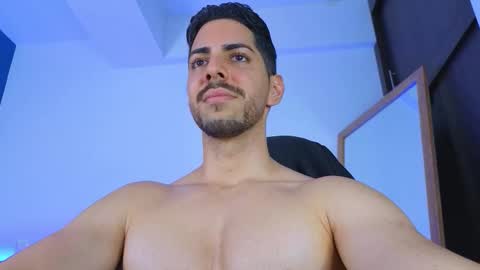 Snapshot of _davidwolf chatting on 11/20/25, 11:37 David online show from 11/20/25, 11:37