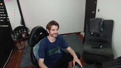 Snapshot of _delacruz911_ chatting on 10/30/25, 02:29 delacruz online show from 10/30/25, 02:29