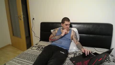 Snapshot of _devil_in_me_ chatting on 01/07/25, 04:16 _devil_in_me_ online show from 01/07/25, 04:16