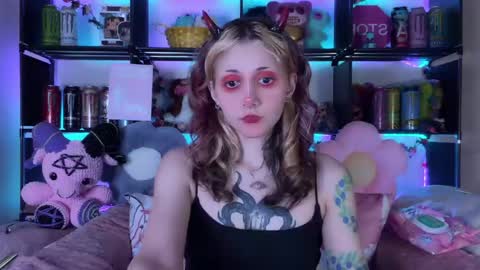 Snapshot of _devilbaby chatting on 05/28/26, 06:27 Kate online show from 05/28/26, 06:27