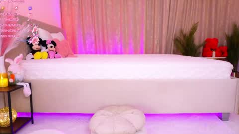 Just Dia online show from 03/23/26, 07:18