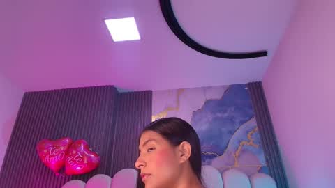 Dione online show from 03/04/26, 07:53