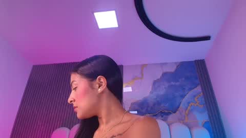 Dione online show from 04/13/26, 07:19