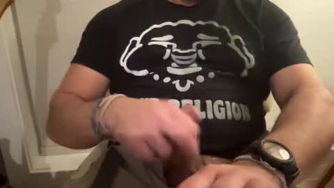 Snapshot of _direwolf_ chatting on 12/08/24, 12:07 _direwolf_ online show from 12/08/24, 12:07