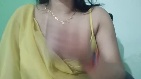 Snapshot of _dreamgirl_0 chatting on 02/21/26, 10:11 _dreamgirl_0 online show from 02/21/26, 10:11