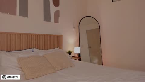 Emma and Tonny online show from 03/20/26, 01:27