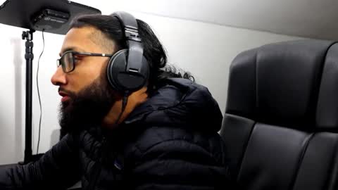 Snapshot of _el_care_chimba chatting on 12/20/25, 02:07 _el_care_chimba online show from 12/20/25, 02:07