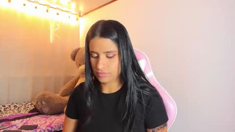 Snapshot of _elektrah chatting on 09/12/25, 10:10 _elektrah online show from 09/12/25, 10:10