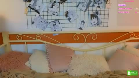 Snapshot of _eliizabeth__ chatting on 04/27/26, 09:57 Lizzy online show from 04/27/26, 09:57