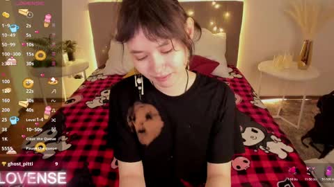 _emily__strike_ online show from 04/12/26, 01:32