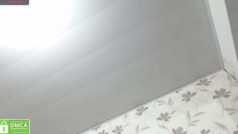 Snapshot of _emma_diamond_ chatting on 02/04/25, 12:51 Emma online show from 02/04/25, 12:51