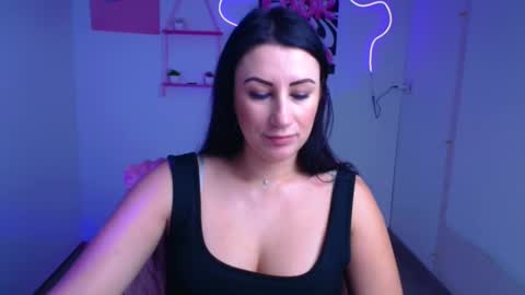 Emma online show from 11/24/25, 01:00