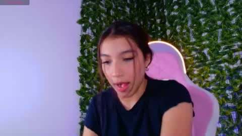 Snapshot of _emmacherry chatting on 06/17/26, 12:50 _emmacherry online show from 06/17/26, 12:50