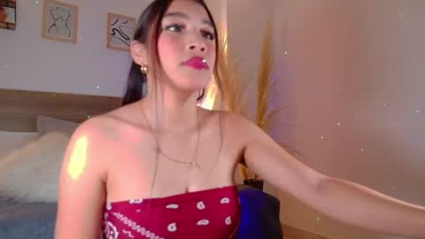 Snapshot of _emmacherry chatting on 06/20/26, 12:19 _emmacherry online show from 06/20/26, 12:19