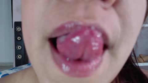 Snapshot of _emyligrey chatting on 03/02/25, 11:39 Emily Valencia online show from 03/02/25, 11:39