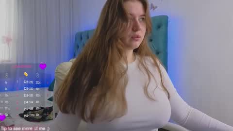 Snapshot of _enni__ chatting on 09/15/25, 10:15 Sam online show from 09/15/25, 10:15