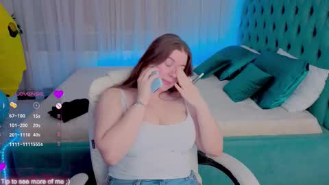 Snapshot of _enni__ chatting on 11/02/25, 02:08 Sam online show from 11/02/25, 02:08