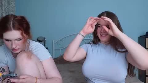 Snapshot of _enni__ chatting on 02/08/26, 02:09 Sam online show from 02/08/26, 02:09