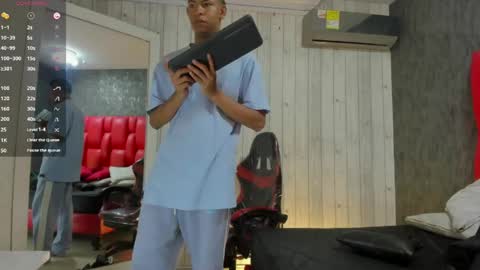 _erick_j online show from 04/17/26, 08:34