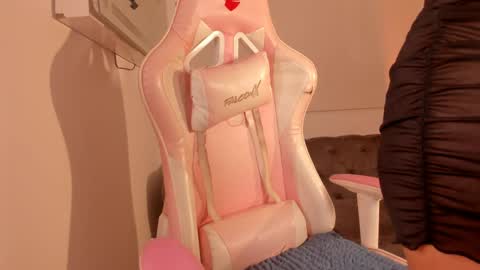 Eva online show from 04/08/26, 10:43