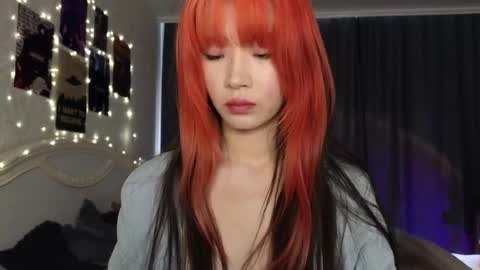 EveEva online show from 02/18/25, 06:15