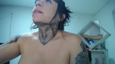  Exa help me position myself with your thumb up thanks  online show from 12/16/25, 02:16