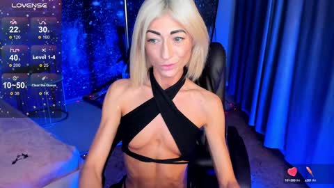 Snapshot of _f_r_a_u_ chatting on 01/05/25, 04:14 F R A U online show from 01/05/25, 04:14