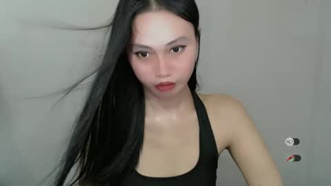 Snapshot of _fannywell chatting on 12/19/24, 02:34 STEFFANNY WELL. online show from 12/19/24, 02:34