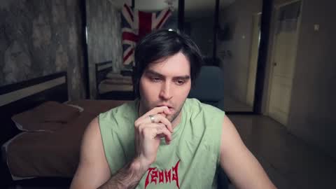 Keanu online show from 12/17/24, 03:39