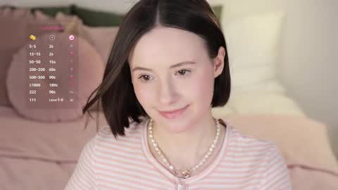 Essie  online show from 03/05/25, 09:27