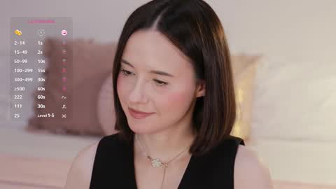 Essie  online show from 09/12/25, 06:30